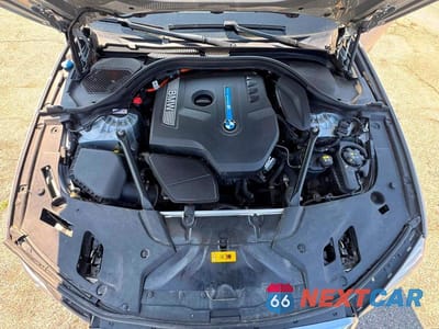 Zdjęcie 7 z 10 samochodu: 2018 BMW 530XE VIN:WBAJB1C56JB084145 - miniatura