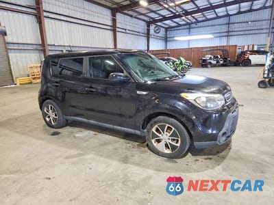 Czwarte zdjęcie samochodu z boku: 2016 KIA SOUL BASE VIN:KNDJN2A29G7303197 - miniatura
