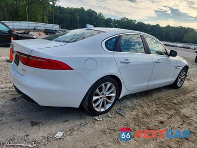 Trzecie zdjęcie samochodu z tyłu: 2019 JAGUAR XF PREMIUM VIN:SAJBD4FX1KCY78838 - miniatura