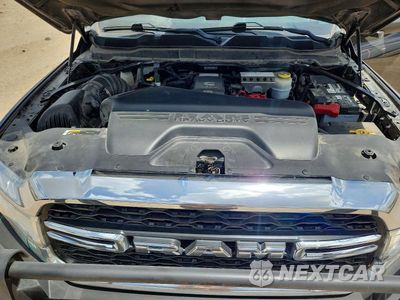 Zdjęcie 11 z 12 samochodu: 2019 RAM 2500 TRADESMAN VIN:3C6UR5CL5KG579566 - miniatura