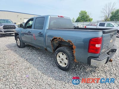 Drugie zdjęcie samochodu z przodu: 2008 CHEVROLET SILVERADO K1500 VIN:3GCEK13368G183245 - miniatura