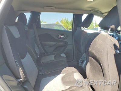 Zdjęcie 11 z 14 samochodu: 2016 JEEP CHEROKEE SPORT VIN:1C4PJLAB8GW303595 - miniatura