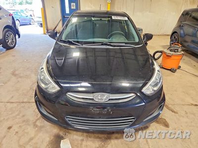 Piąte zdjęcie samochodu w środku: 2017 HYUNDAI ACCENT SE VIN:KMHCT5AE4HU327495 - miniatura