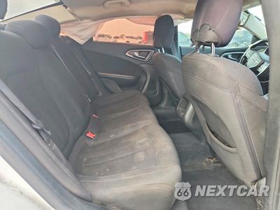 Zdjęcie 10 z 12 samochodu: 2015 CHRYSLER 200 LIMITED VIN:1C3CCCAB8FN590762 - miniatura