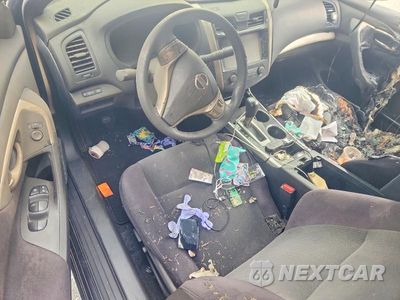 Zdjęcie 8 z 12 samochodu: 2013 NISSAN ALTIMA 2.5 VIN:1N4AL3AP0DC277539 - miniatura