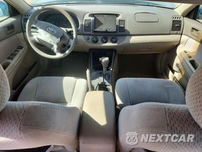 Zdjęcie 8 z 12 samochodu: 2004 TOYOTA CAMRY LE V6 VIN:4T1BF32K44U574912 - miniatura