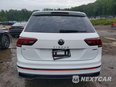 Zdjęcie 6 z 13 samochodu: 2022 VOLKSWAGEN TIGUAN SE R-LINE BLACK VIN:3VV8B7AX9NM042660 - miniatura