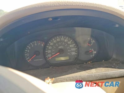 Zdjęcie 9 z 12 samochodu: 2003 KIA RIO BASE VIN:KNADC125736211458 - miniatura