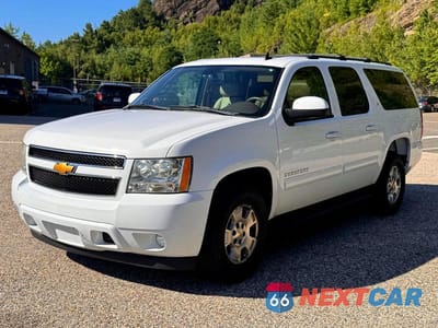 Drugie zdjęcie samochodu z przodu: 2012 CHEVROLET SUBURBAN K1500 LT VIN:1GNSKJE70CR204318 - miniatura