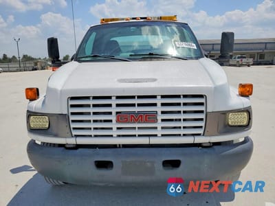 Piąte zdjęcie samochodu w środku: 2005 GMC C5500 C5C042 VIN:1GDG5C1E65F904544 - miniatura