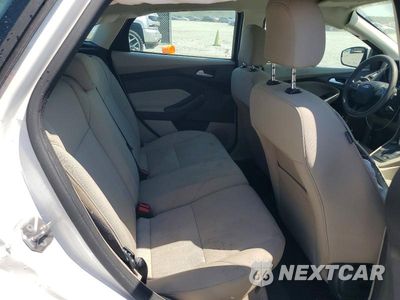 Zdjęcie 10 z 12 samochodu: 2016 FORD FOCUS SE VIN:1FADP3K24GL261353 - miniatura