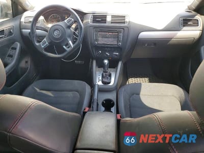Zdjęcie 8 z 12 samochodu: 2014 VOLKSWAGEN JETTA GLI VIN:3VW4T7AJ8EM350504 - miniatura