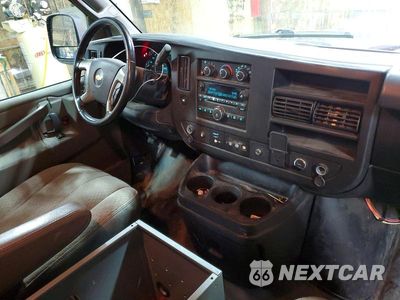 Zdjęcie 8 z 13 samochodu: 2017 CHEVROLET EXPRESS G2500 VIN:1GCWGAFF6H1276812 - miniatura
