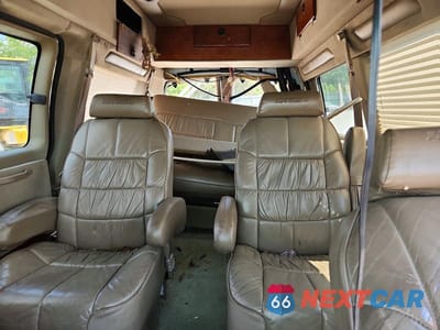 Zdjęcie 10 z 13 samochodu: 2001 GMC SAVANA RV G1500 VIN:1GDFG15R911126321 - miniatura