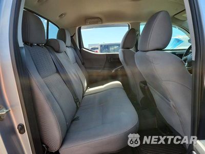 Zdjęcie 10 z 12 samochodu: 2019 TOYOTA TACOMA SR5 V6 VIN:3TMAZ5CN6KM107584 - miniatura