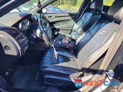 Zdjęcie 7 z 13 samochodu: 2017 CHRYSLER 300 S VIN:2C3CCAGG9HH558020 - miniatura