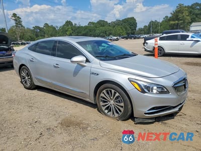 Czwarte zdjęcie samochodu z boku: 2017 BUICK LACROSSE ESSENCE VIN:1G4ZP5SS0HU209267 - miniatura