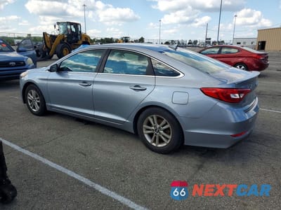 Drugie zdjęcie samochodu z przodu: 2015 HYUNDAI SONATA SE VIN:5NPE24AFXFH183462 - miniatura