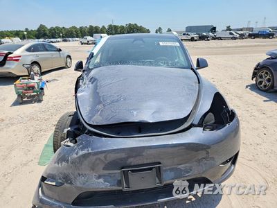 Piąte zdjęcie samochodu w środku: 2023 TESLA MODEL Y VIN:7SAYGDEF7PF874976 - miniatura