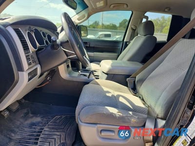 Zdjęcie 7 z 13 samochodu: 2012 TOYOTA TUNDRA DOUBLE CAB SR5 VIN:5TFUW5F1XCX251746 - miniatura