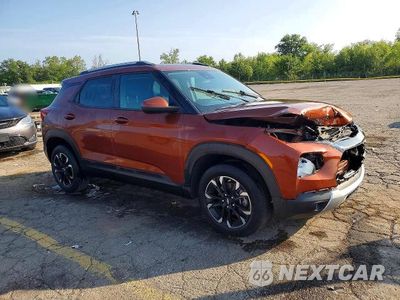 Czwarte zdjęcie samochodu z boku: 2021 CHEVROLET TRAILBLAZER LT VIN:KL79MPSL5MB089275 - miniatura