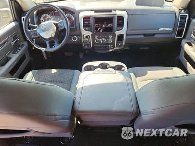 Zdjęcie 8 z 12 samochodu: 2018 RAM 1500 SLT VIN:1C6RR7LT4JS258837 - miniatura