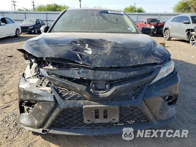 Piąte zdjęcie samochodu w środku: 2018 TOYOTA CAMRY SE VIN:JTNB11HK9J3026920 - miniatura