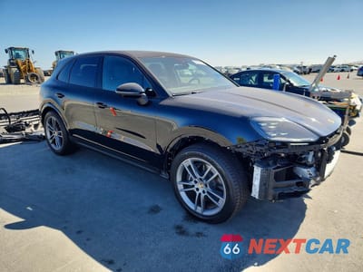 Czwarte zdjęcie samochodu z boku: 2024 PORSCHE CAYENNE VIN:WP1AA2AY4RDA03943 - miniatura
