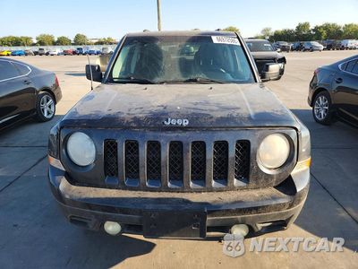 Piąte zdjęcie samochodu w środku: 2014 JEEP PATRIOT SPORT VIN:1C4NJRBB1ED520620 - miniatura