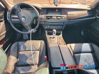 Zdjęcie 8 z 12 samochodu: 2013 BMW 535 XI VIN:WBAFU7C53DDU76897 - miniatura