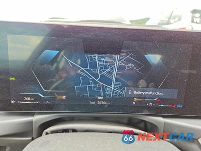 Zdjęcie 9 z 12 samochodu: 2024 BMW 330I VIN:3MW69FF02R8E31272 - miniatura
