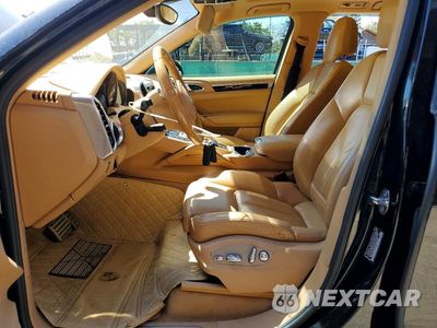 Zdjęcie 7 z 12 samochodu: 2012 PORSCHE CAYENNE S HYBRID VIN:WP1AE2A24CLA93785 - miniatura