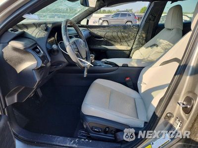 Zdjęcie 7 z 13 samochodu: 2022 LEXUS UX 200 BASE VIN:JTHP3JBH2N2047748 - miniatura