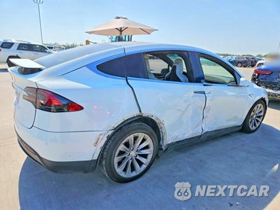 Trzecie zdjęcie samochodu z tyłu: 2016 TESLA MODEL X VIN:5YJXCAE22GF017044 - miniatura