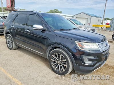 Czwarte zdjęcie samochodu z boku: 2016 FORD EXPLORER PLATINUM VIN:1FM5K8HT1GGB34879 - miniatura