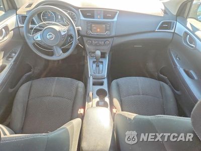 Zdjęcie 8 z 13 samochodu: 2018 NISSAN SENTRA S VIN:3N1AB7AP1JY283537 - miniatura