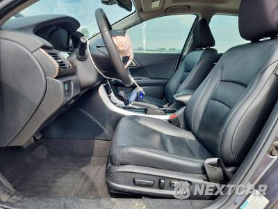 Zdjęcie 7 z 12 samochodu: 2017 HONDA ACCORD TOURING HYBRID VIN:JHMCR6F7XHC025958 - miniatura