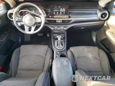 Zdjęcie 8 z 12 samochodu: 2021 KIA FORTE LXS VIN:3KPF24AD7ME388113 - miniatura