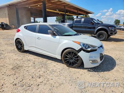 Czwarte zdjęcie samochodu z boku: 2014 HYUNDAI VELOSTER TURBO R-SPEC VIN:KMHTC6AE7EU208034 - miniatura