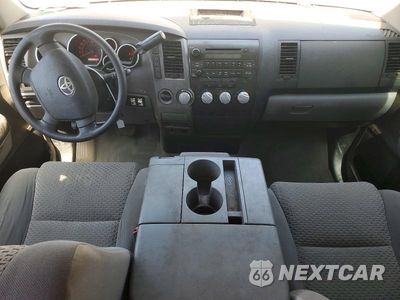 Zdjęcie 8 z 12 samochodu: 2010 TOYOTA TUNDRA DOUBLE CAB SR5 VIN:5TFUY5F1XAX098664 - miniatura