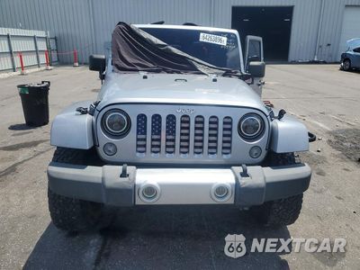 Piąte zdjęcie samochodu w środku: 2015 JEEP WRANGLER UNLIMITED SAHARA VIN:1C4BJWEG0FL537960 - miniatura