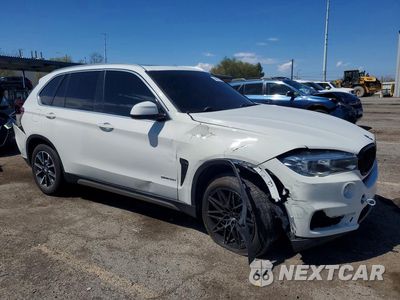 Czwarte zdjęcie samochodu z boku: 2017 BMW X5 SDRIVE35I VIN:5UXKR2C3XH0U23128 - miniatura