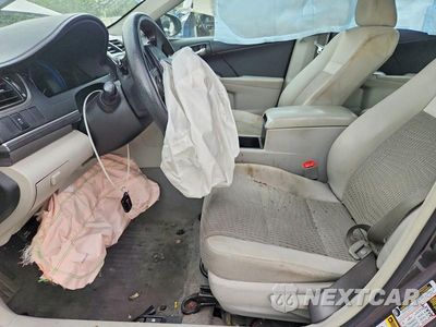Zdjęcie 7 z 12 samochodu: 2014 TOYOTA CAMRY HYBRID LE VIN:4T1BD1FK6EU122563 - miniatura