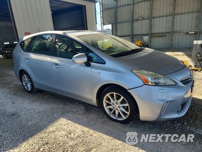 Czwarte zdjęcie samochodu z boku: 2013 TOYOTA PRIUS V FIVE VIN:JTDZN3EU7D3271440 - miniatura
