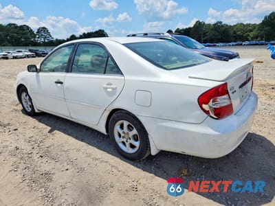 Drugie zdjęcie samochodu z przodu: 2003 TOYOTA CAMRY LE VIN:4T1BE32K93U229764 - miniatura
