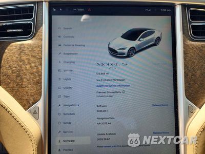 Zdjęcie 9 z 12 samochodu: 2013 TESLA MODEL S VIN:5YJSA1CG7DFP04921 - miniatura