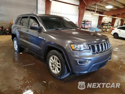 Czwarte zdjęcie samochodu z boku: 2020 JEEP GRAND CHEROKEE LAREDO VIN:1C4RJFAG8LC216782 - miniatura