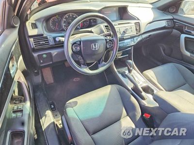 Zdjęcie 8 z 13 samochodu: 2017 HONDA ACCORD LX-S VIN:1HGCT1B37HA001025 - miniatura