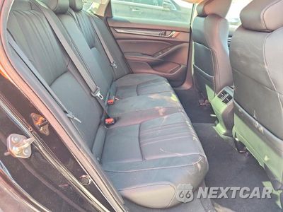 Zdjęcie 10 z 13 samochodu: 2019 HONDA ACCORD TOURING VIN:1HGCV2F93KA009600 - miniatura