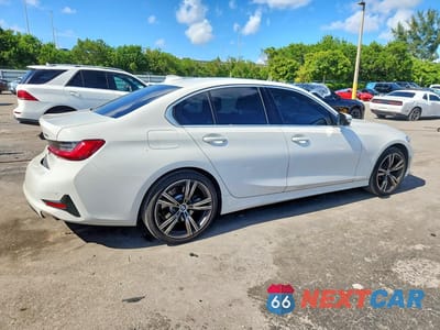 Trzecie zdjęcie samochodu z tyłu: 2021 BMW 330I VIN:3MW5R1J00M8B59206 - miniatura
